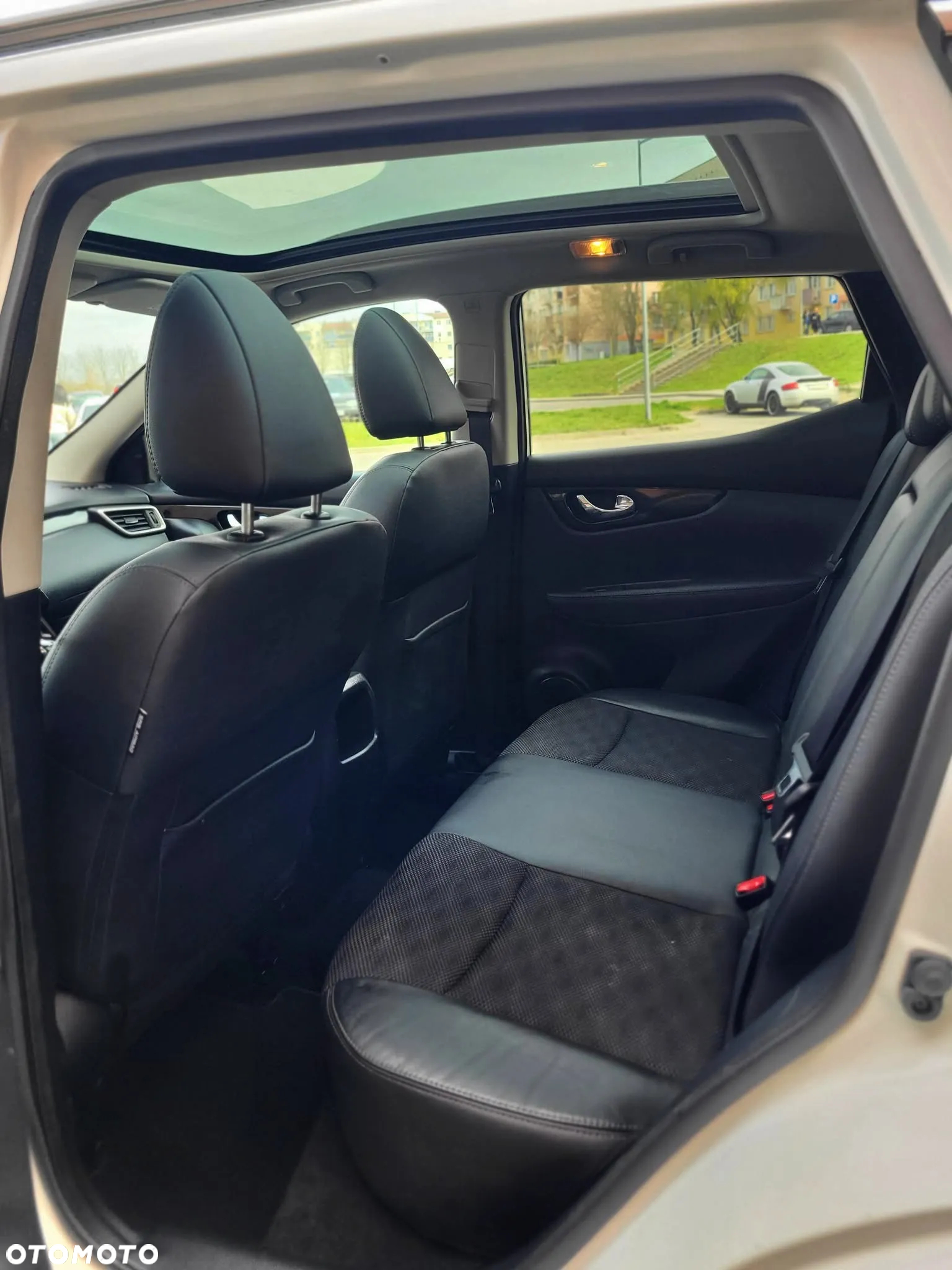 Nissan Qashqai 1.2 DIG-T Tekna - 10