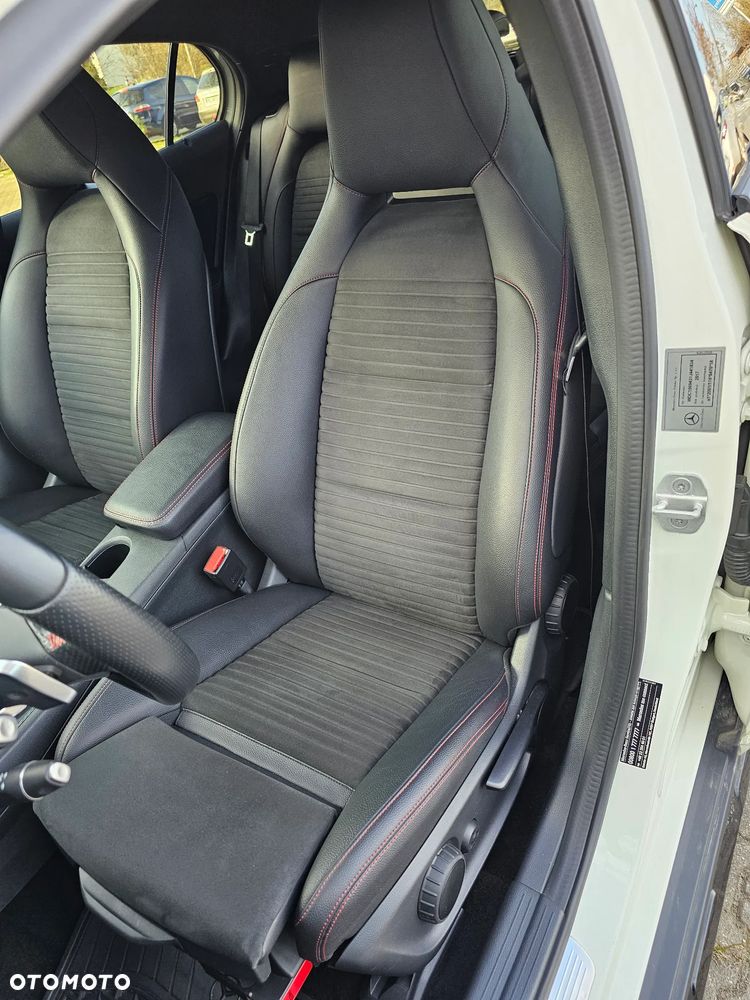 Mercedes-Benz GLA 200 7G-DCT AMG Line - 18