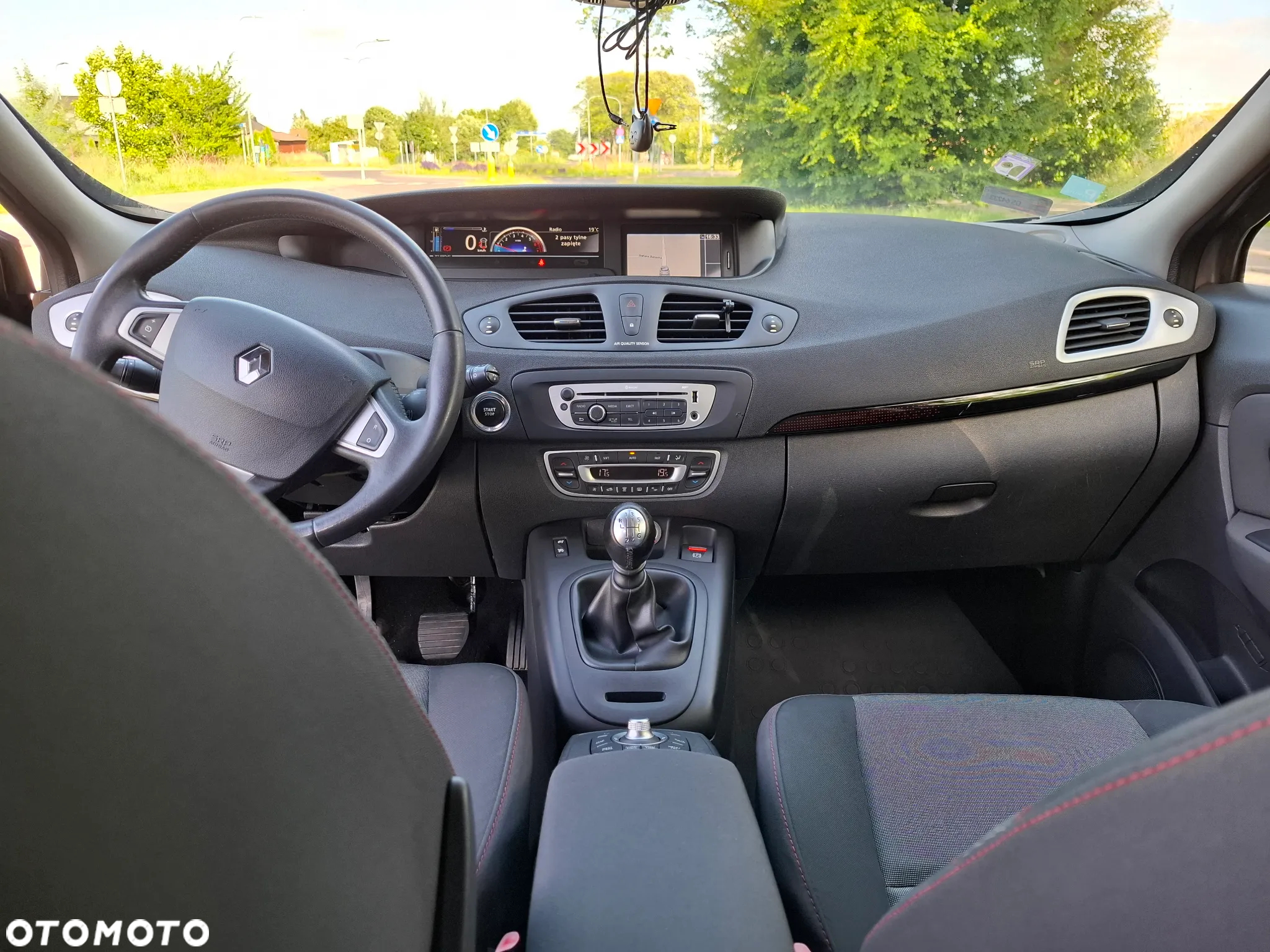 Renault Grand Scenic Gr 1.4 16V TCE TomTom Edition - 20