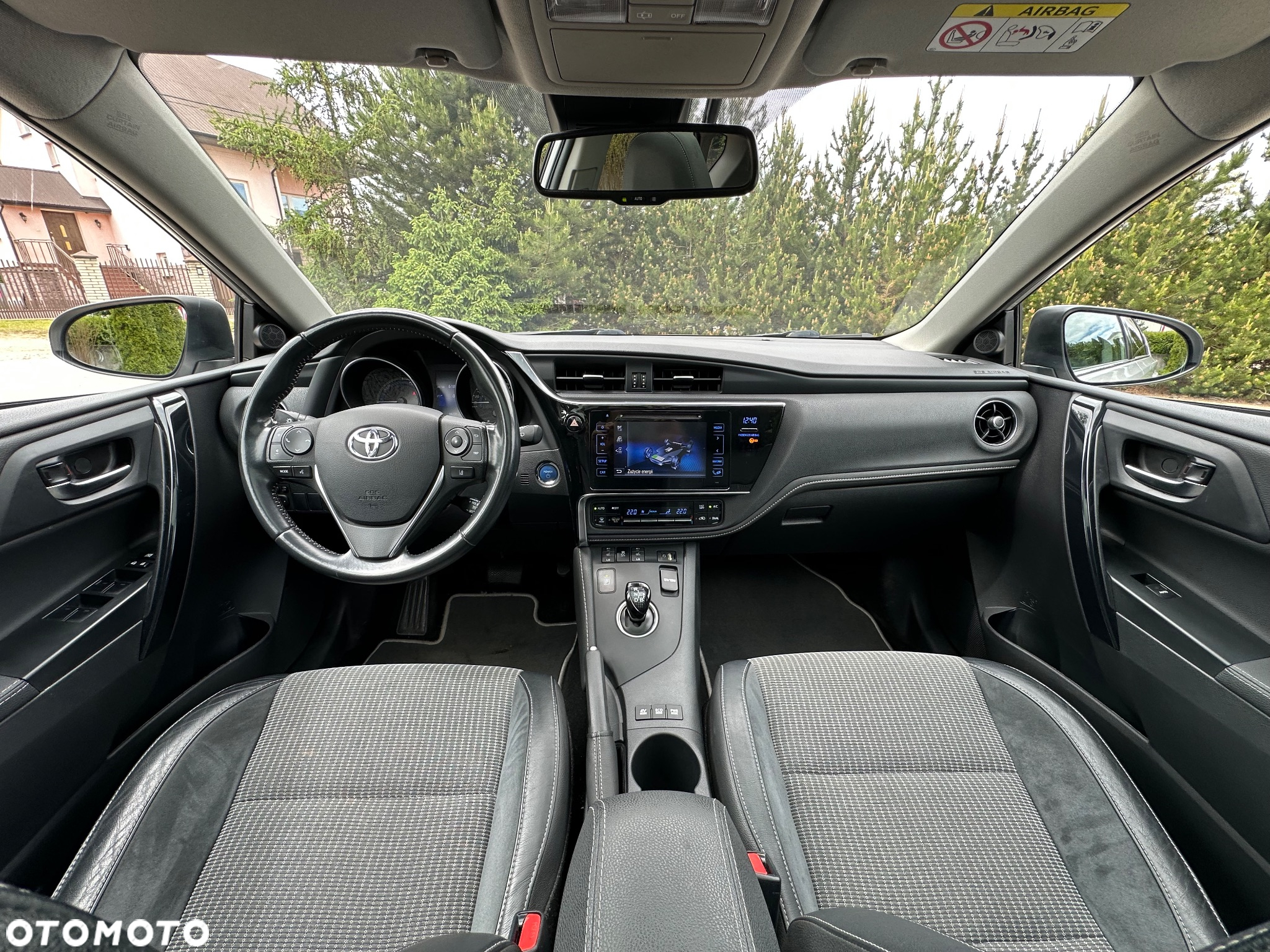 Toyota Auris Hybrid 135 Prestige - 6