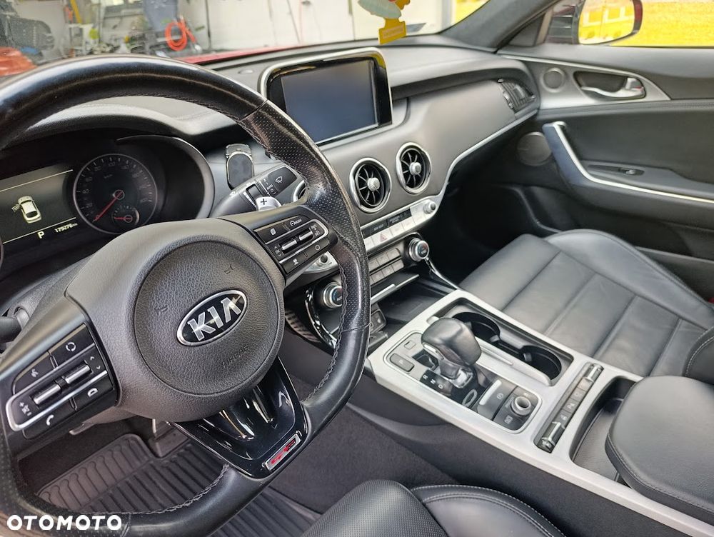 Kia Stinger 2.0 T-GDI GT Line - 15