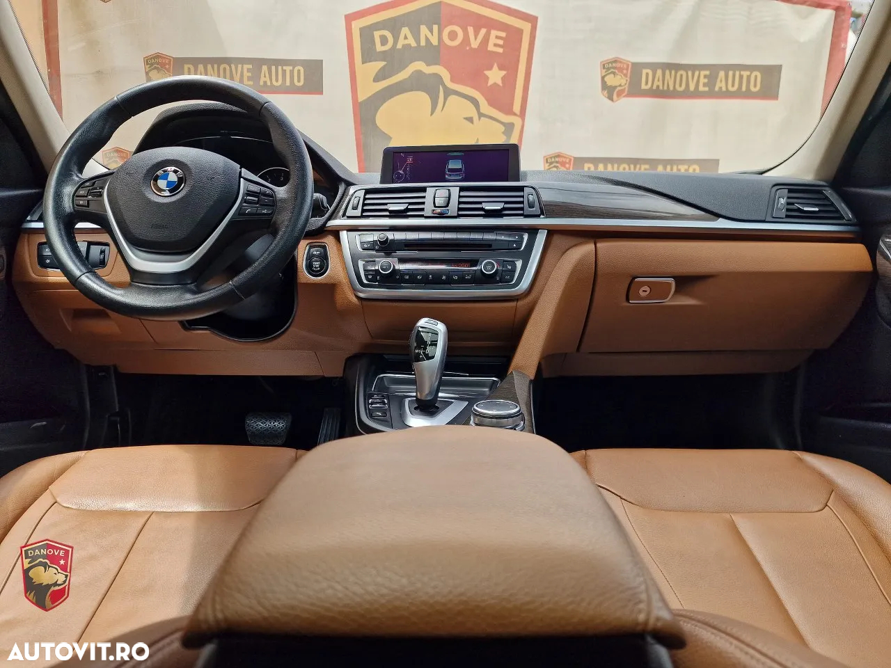 BMW Seria 3 318d Touring Aut. Luxury Line - 17