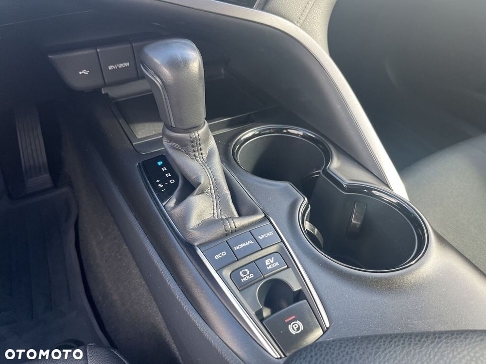 Toyota Camry 2.5 Hybrid Comfort CVT - 16