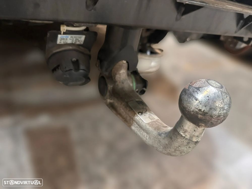 BMW E83 X3 3.0 D para peças - 17