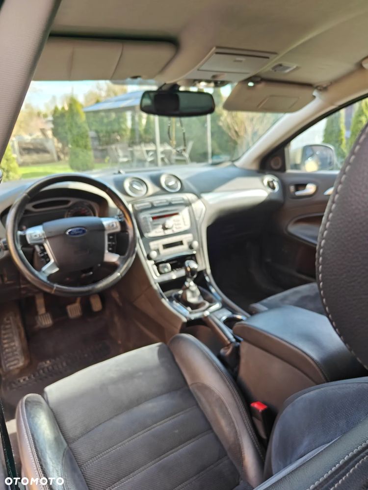 Ford Mondeo 2.5 Titanium S - 9