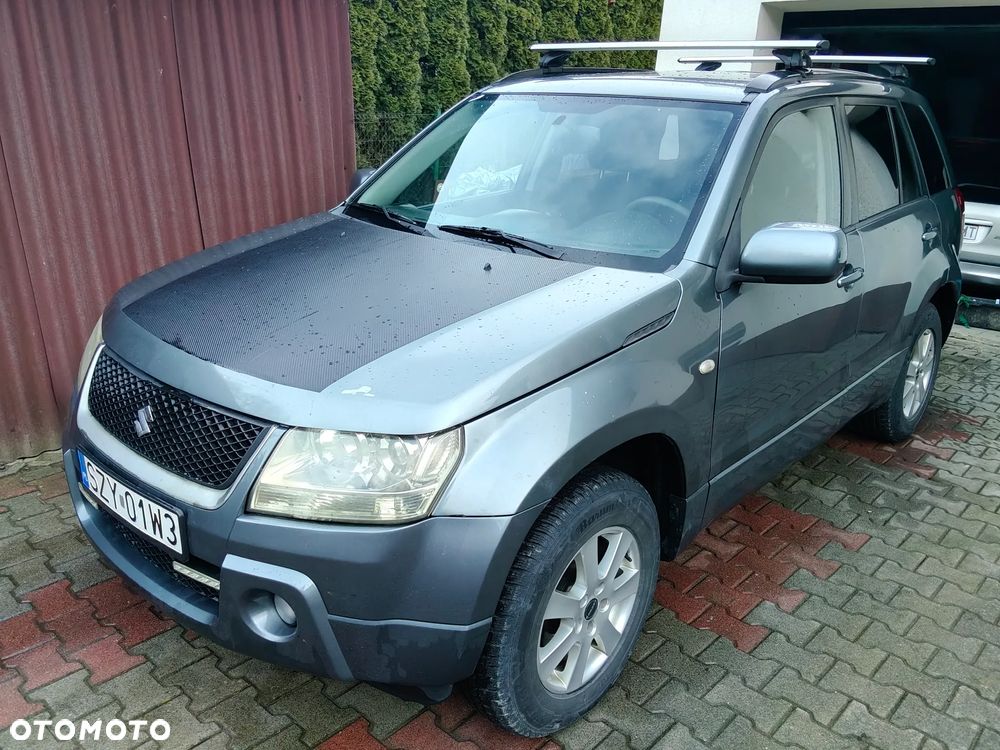 Suzuki Grand Vitara 2.0 - 3