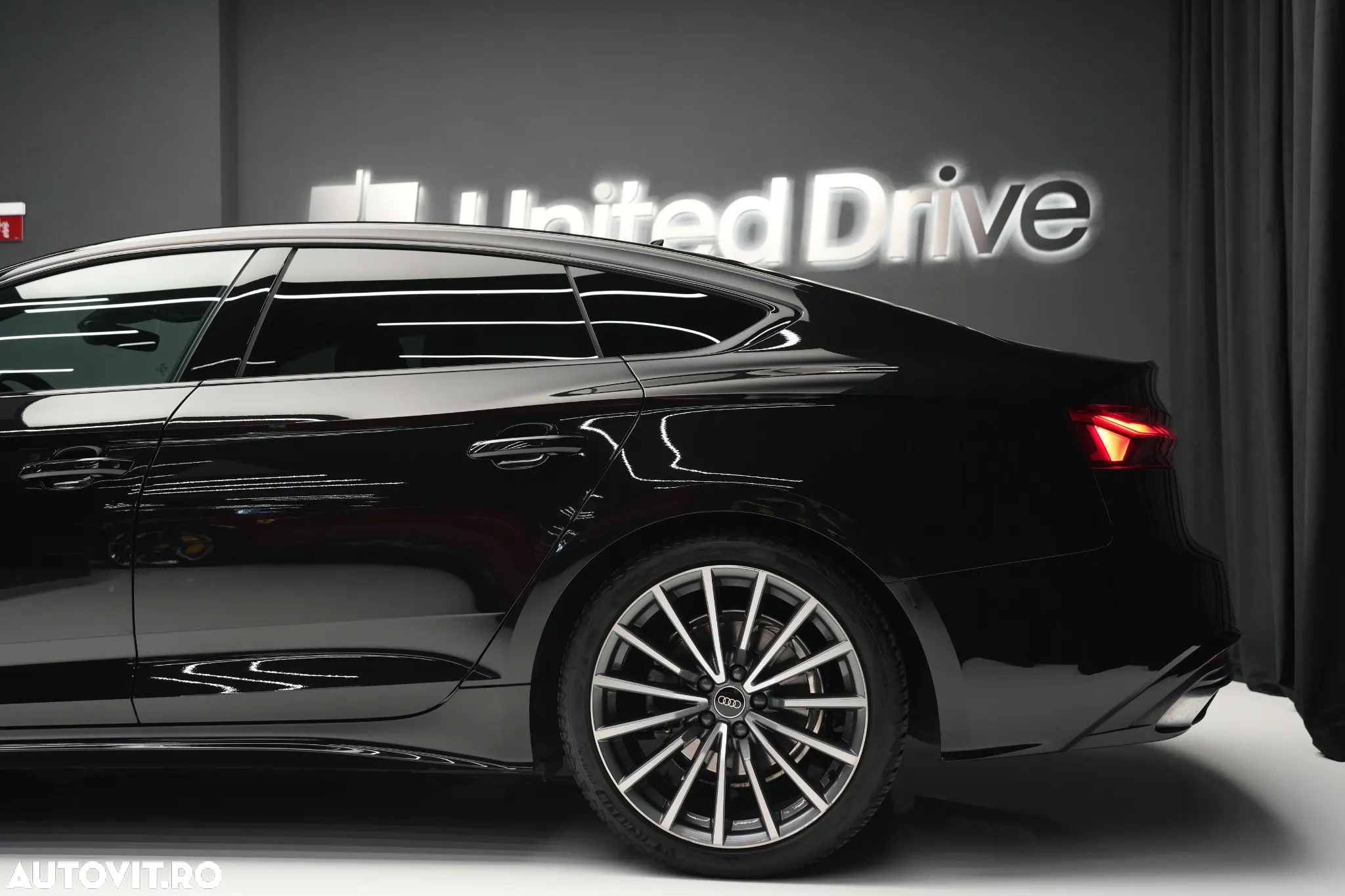 Audi A5 Sportback 2.0 40 TFSI quattro S tronic MHEV S Line - 9