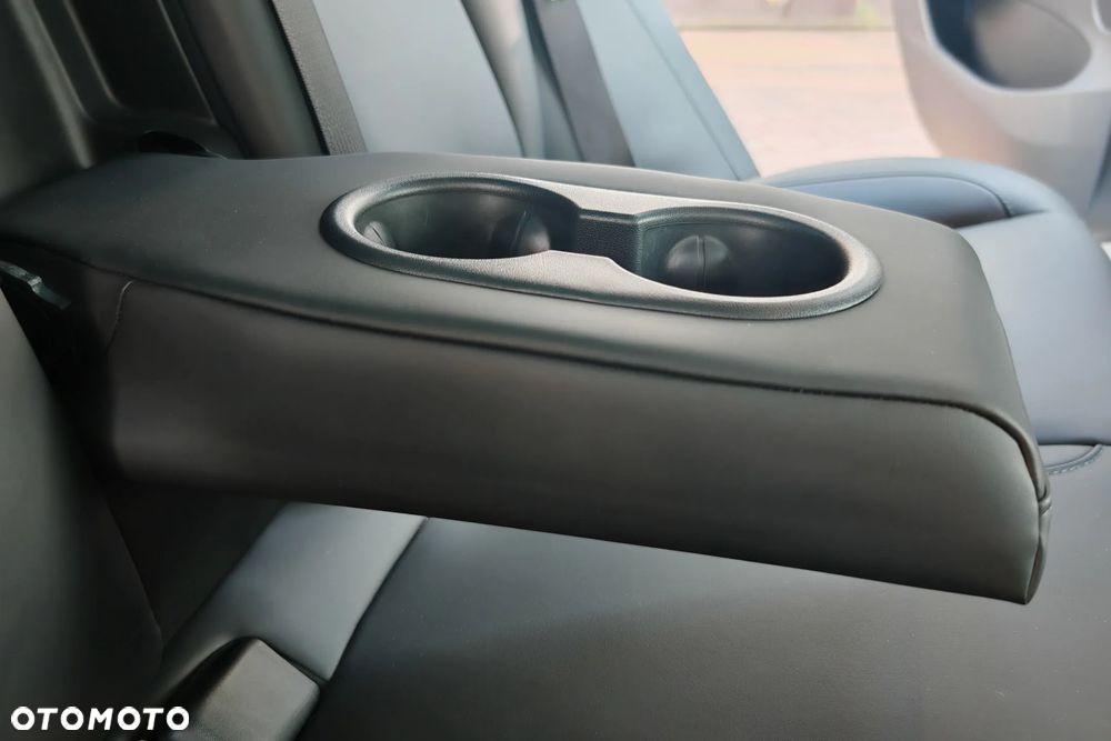 Tesla Model 3 - 18