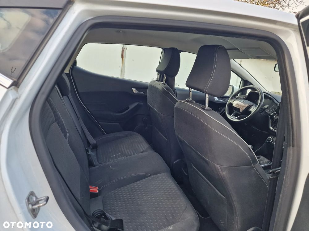Ford Fiesta - 22