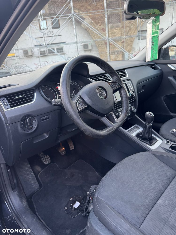 Skoda Octavia 1.6 TDI (Green tec) Style - 10