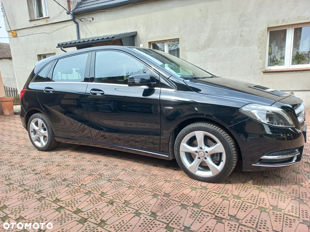 Mercedes-Benz Klasa B 180 CDI (BlueEFFICIENCY) 7G-DCT - 15