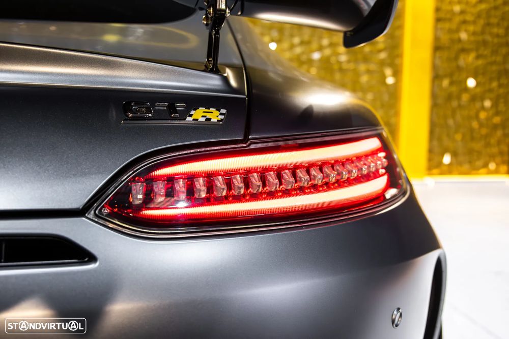 Mercedes-Benz AMG GT R - 31