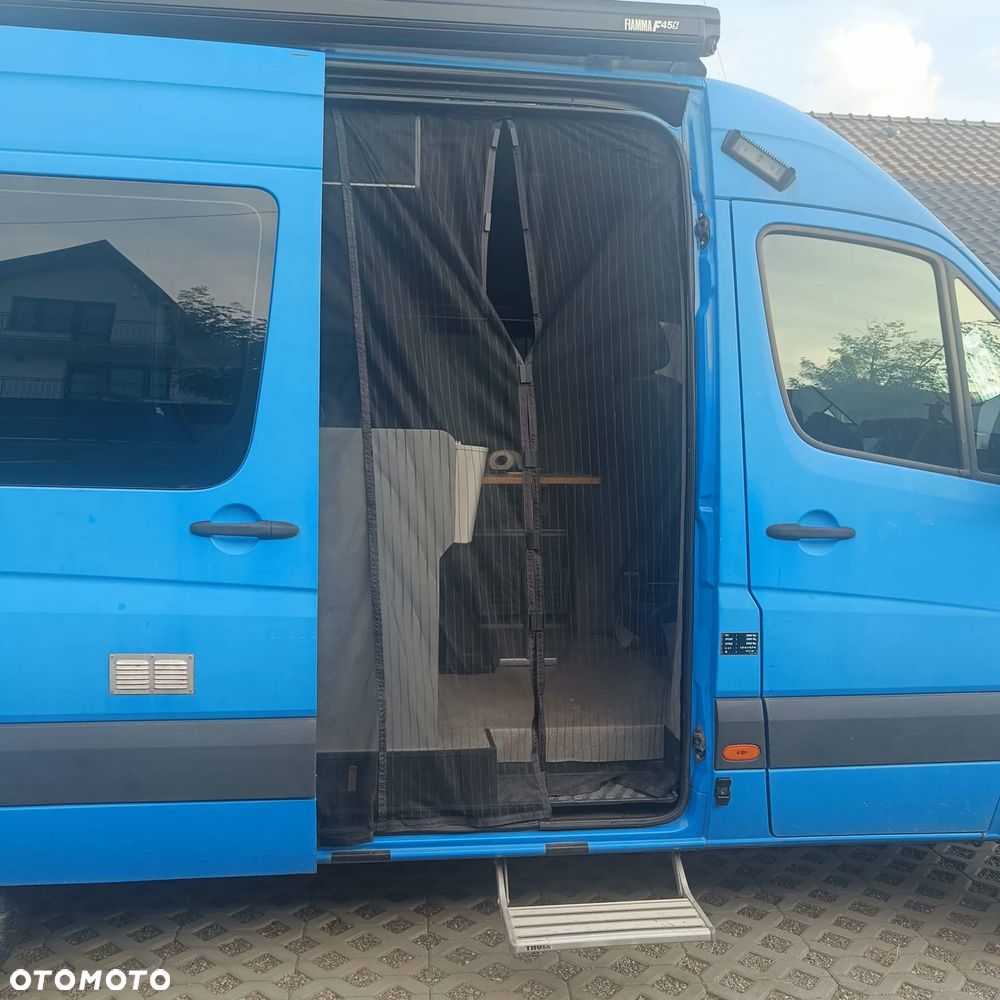 Mercedes-Benz Sprinter - 25