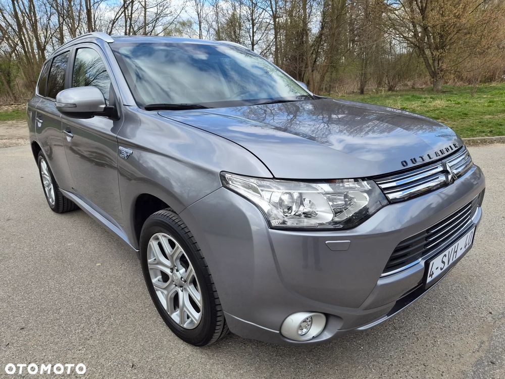 Mitsubishi Outlander - 17