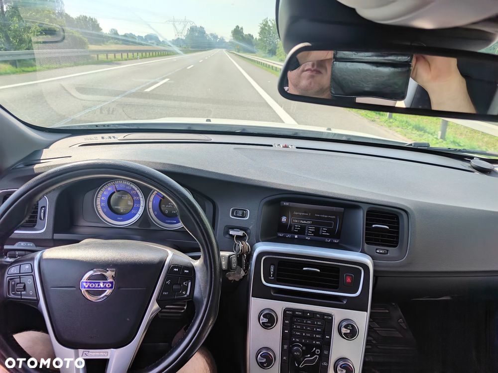 Volvo V60 D3 Geartronic RDesign - 10