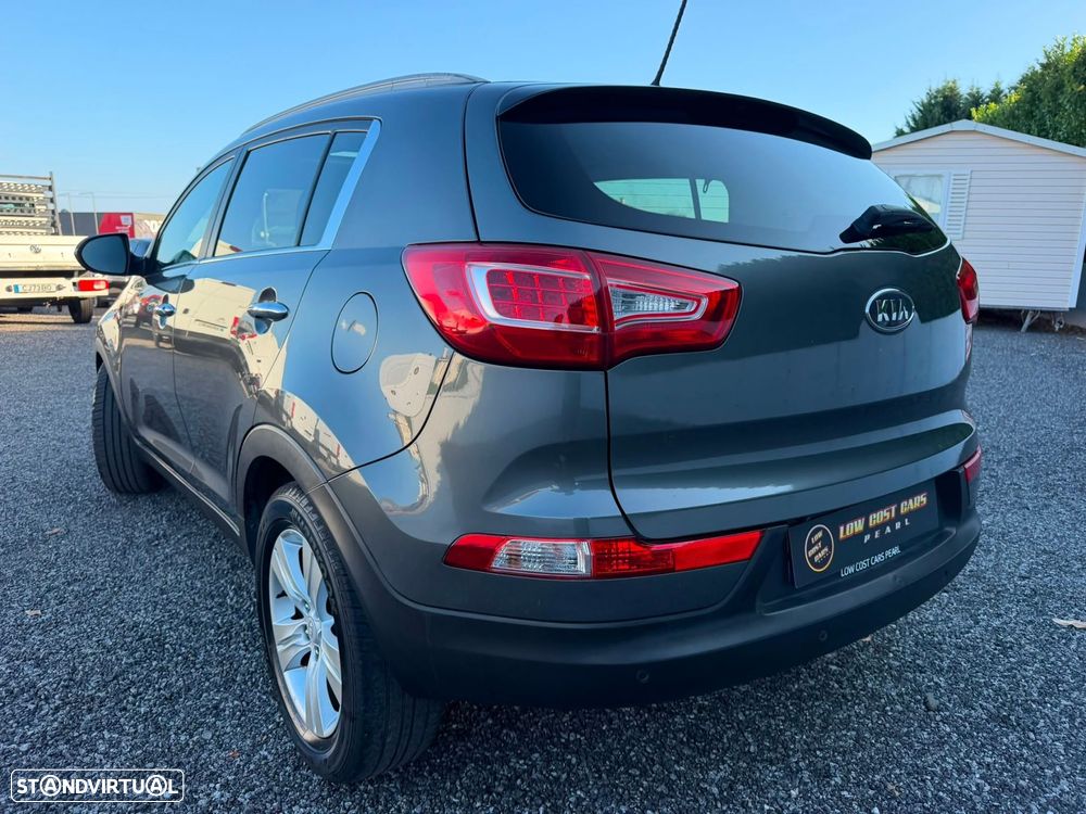 Kia Sportage 1.7 CRDI ISG LX - 24