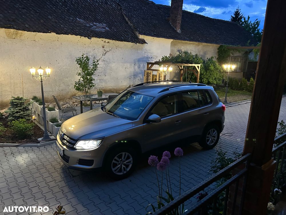 Volkswagen Tiguan - 2