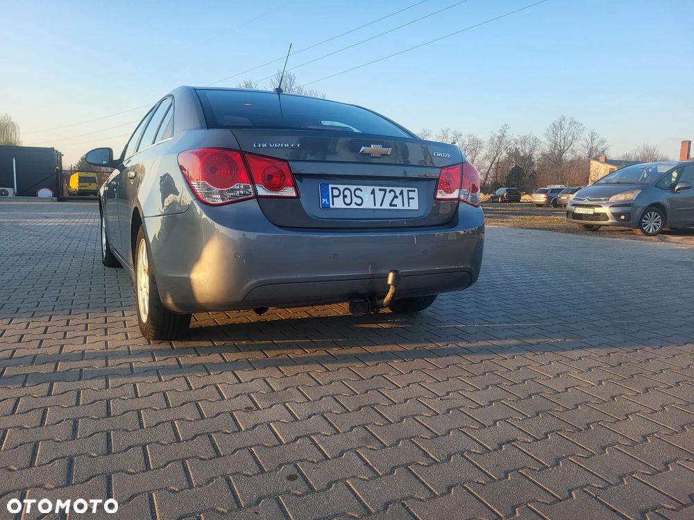Chevrolet Cruze - 4