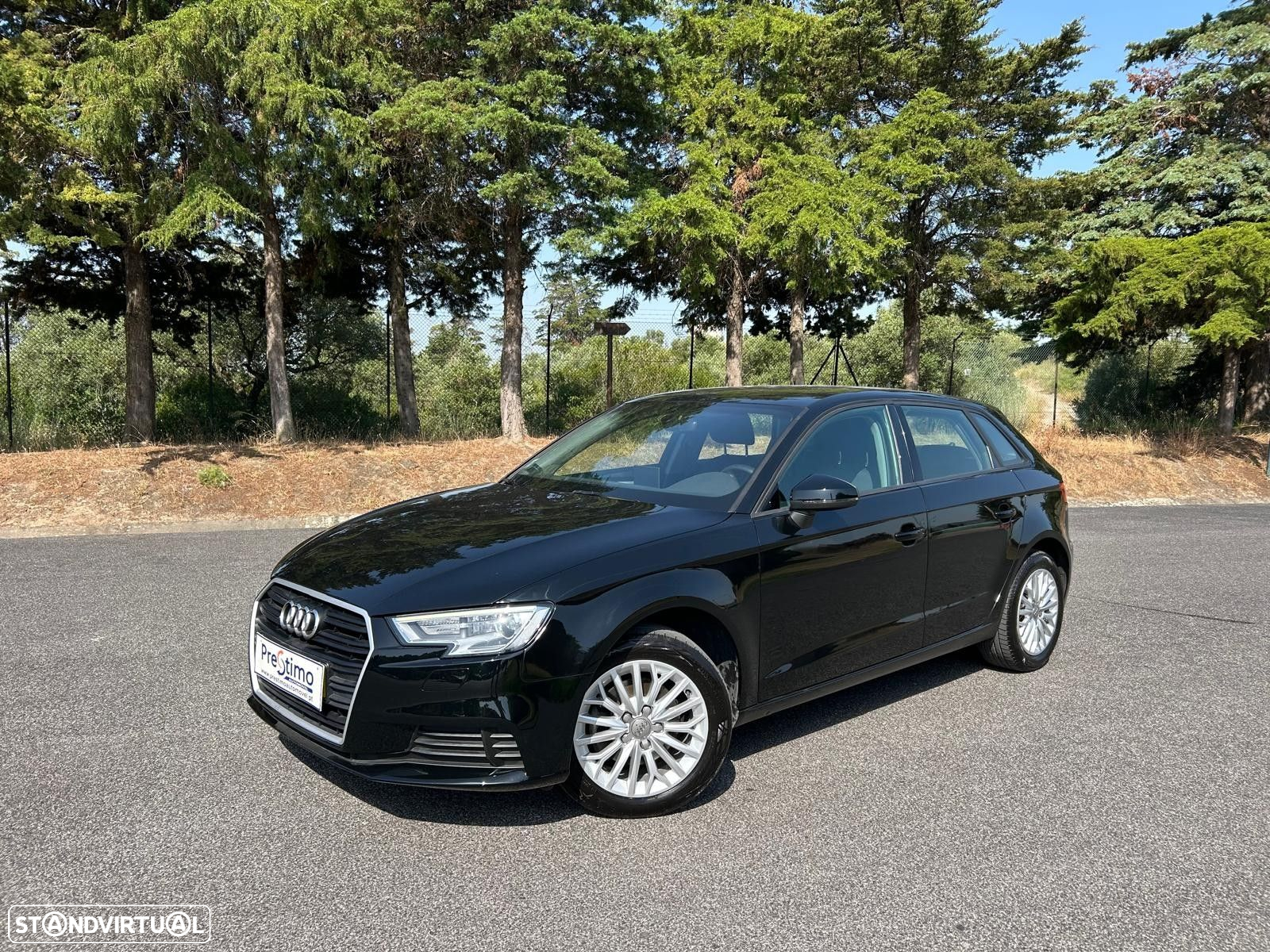 Audi A3 Sportback 1.6 TDI Attraction Ultra - 3