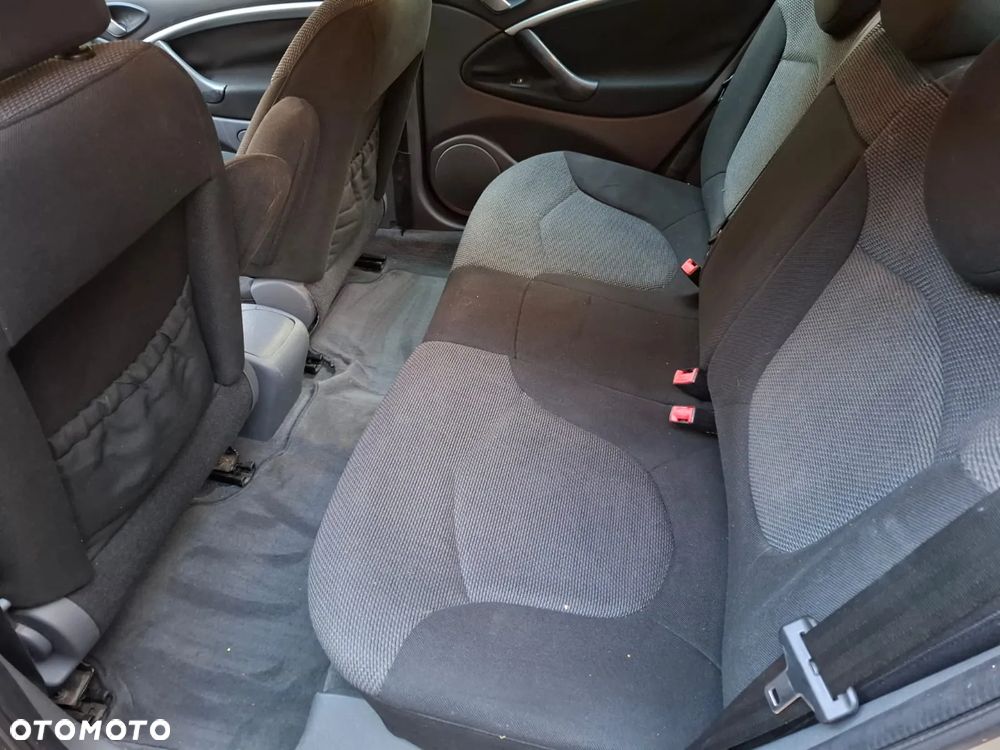 Citroën C5 1.6 HDi Attraction - 5