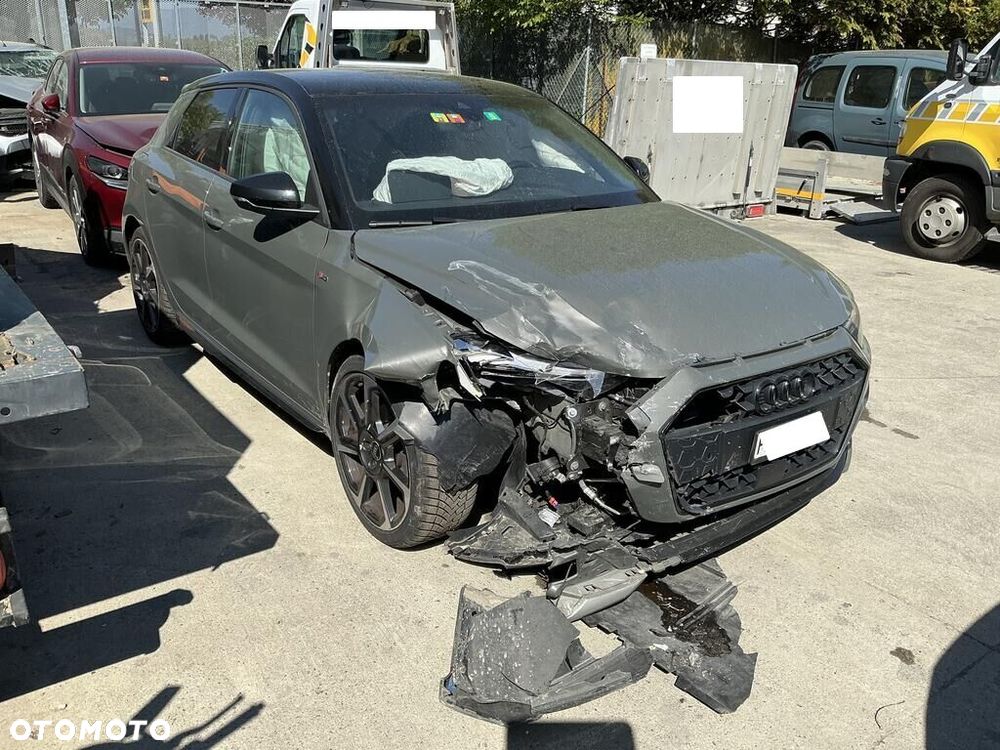 Audi A1 Sportback 30 TFSI S tronic S line - 4