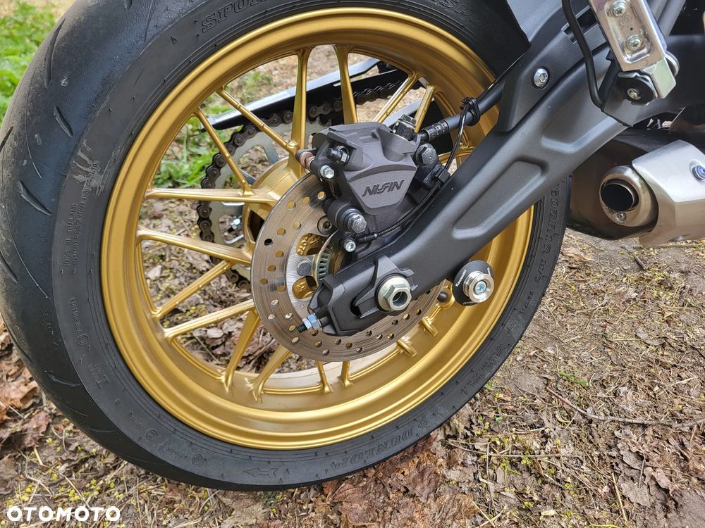 Kawasaki Z 650 RS - 5
