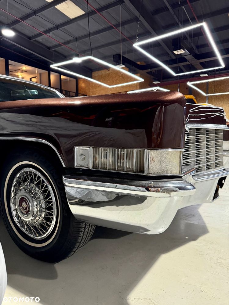 Cadillac Deville - 20