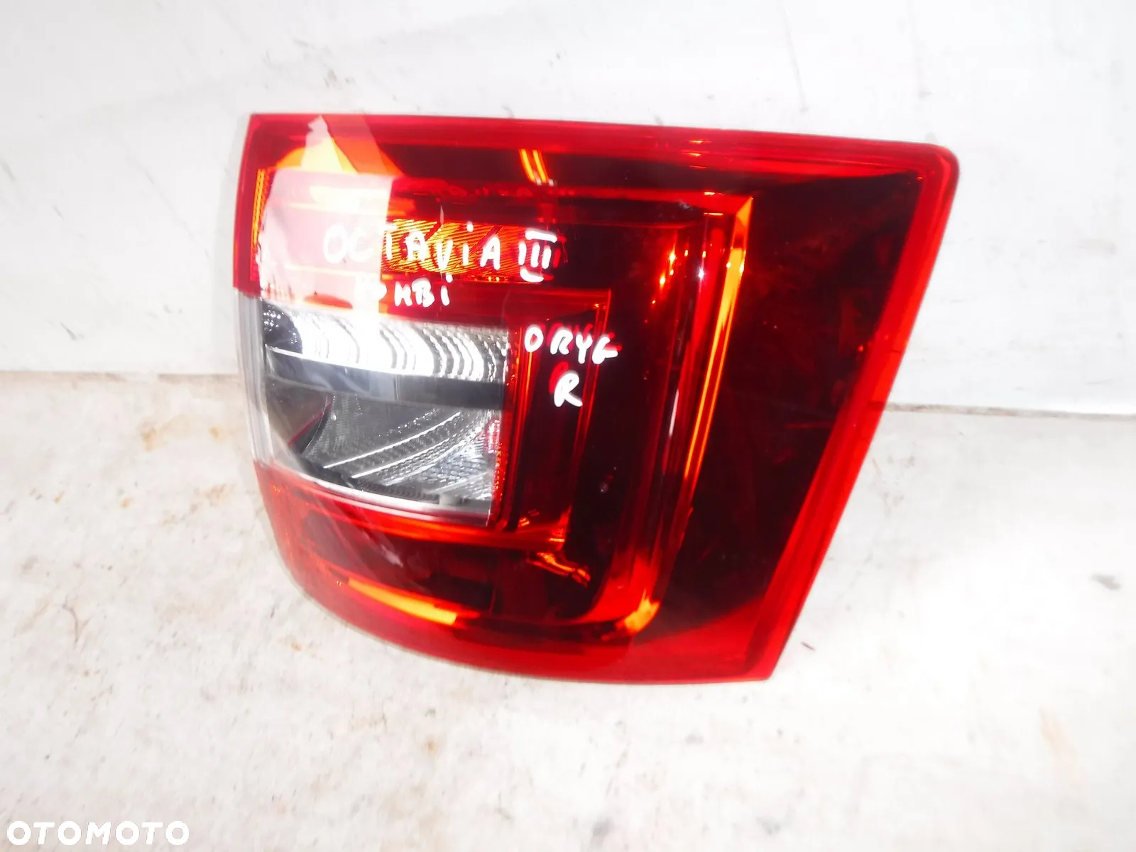 skoda octavia iii 3 kombi lampa prawa tył nowa oryginał tylna z uszk - 7