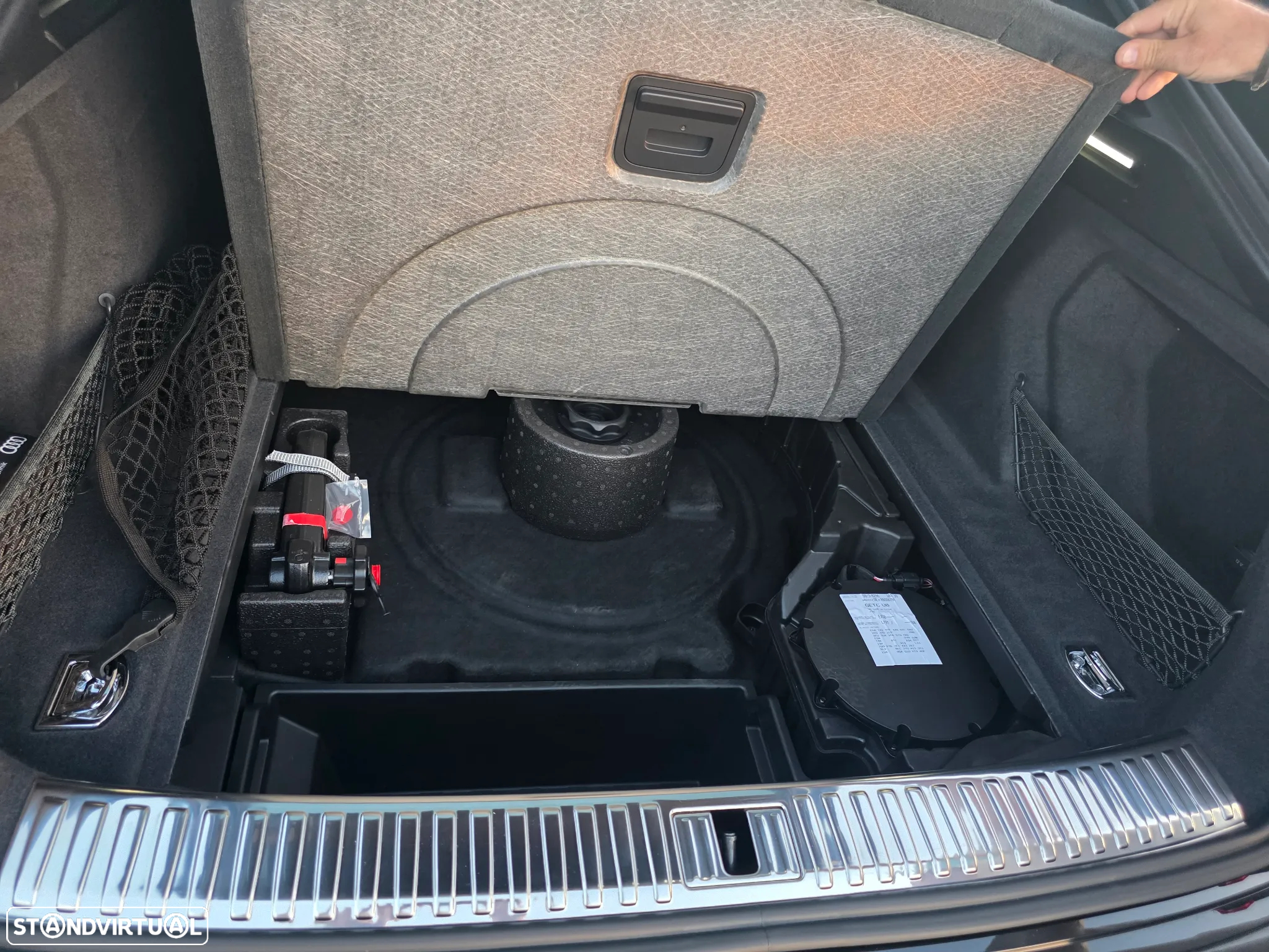 Audi Q8 e-Tron Sportback 50 quattro S line - 13