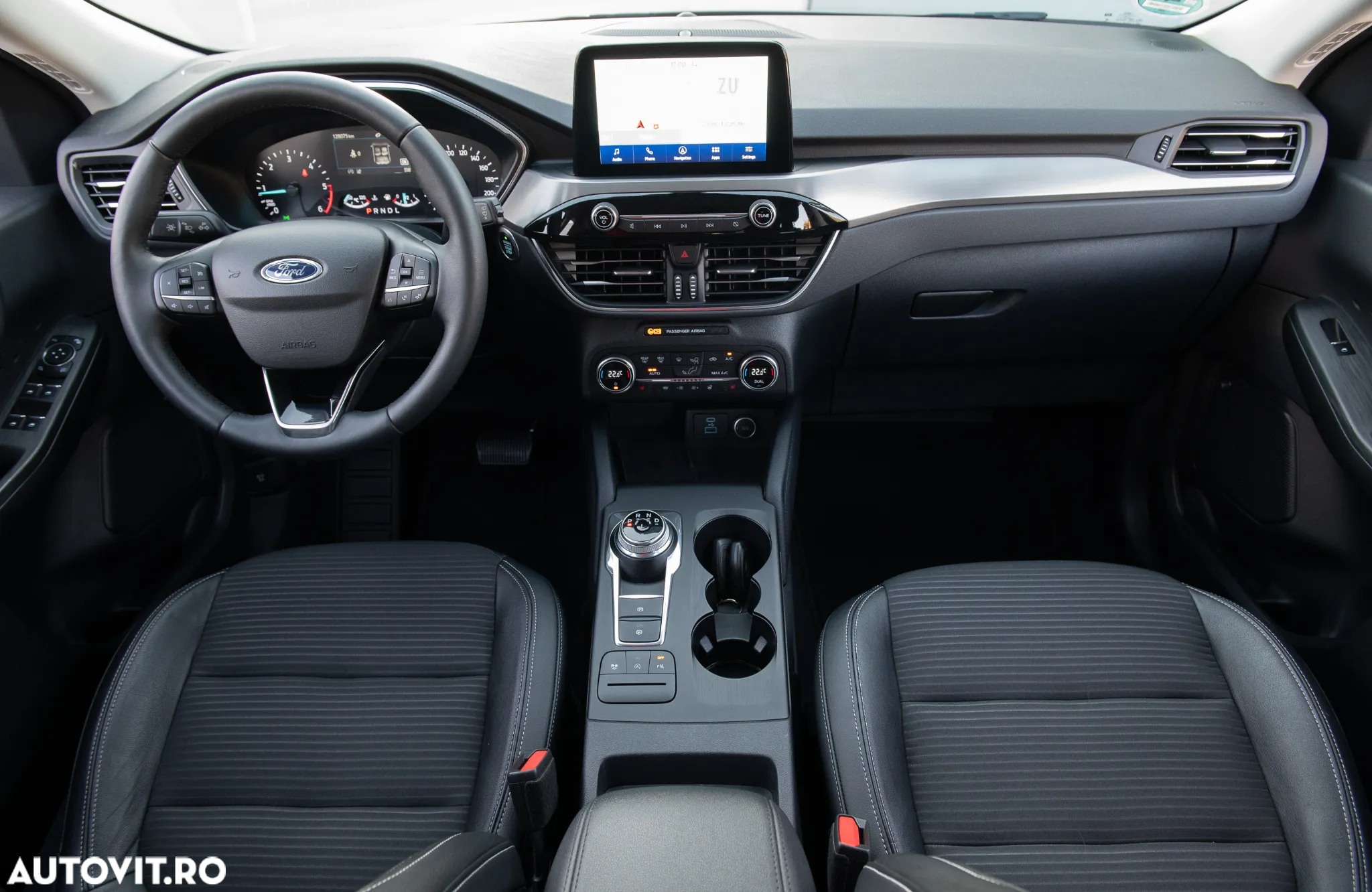 Ford Kuga 2.0 EcoBlue 4x4 Aut. TITANIUM - 38