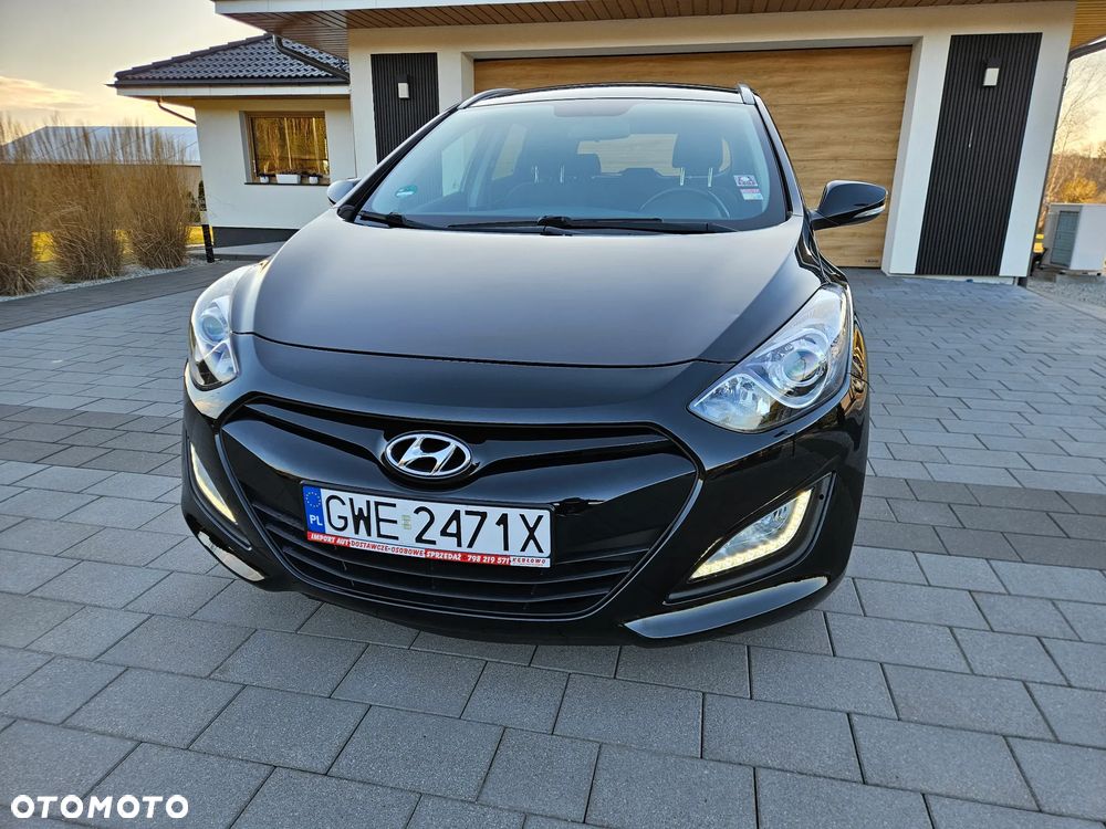 Hyundai i30 i30cw 1.6 Automatik Trend - 12
