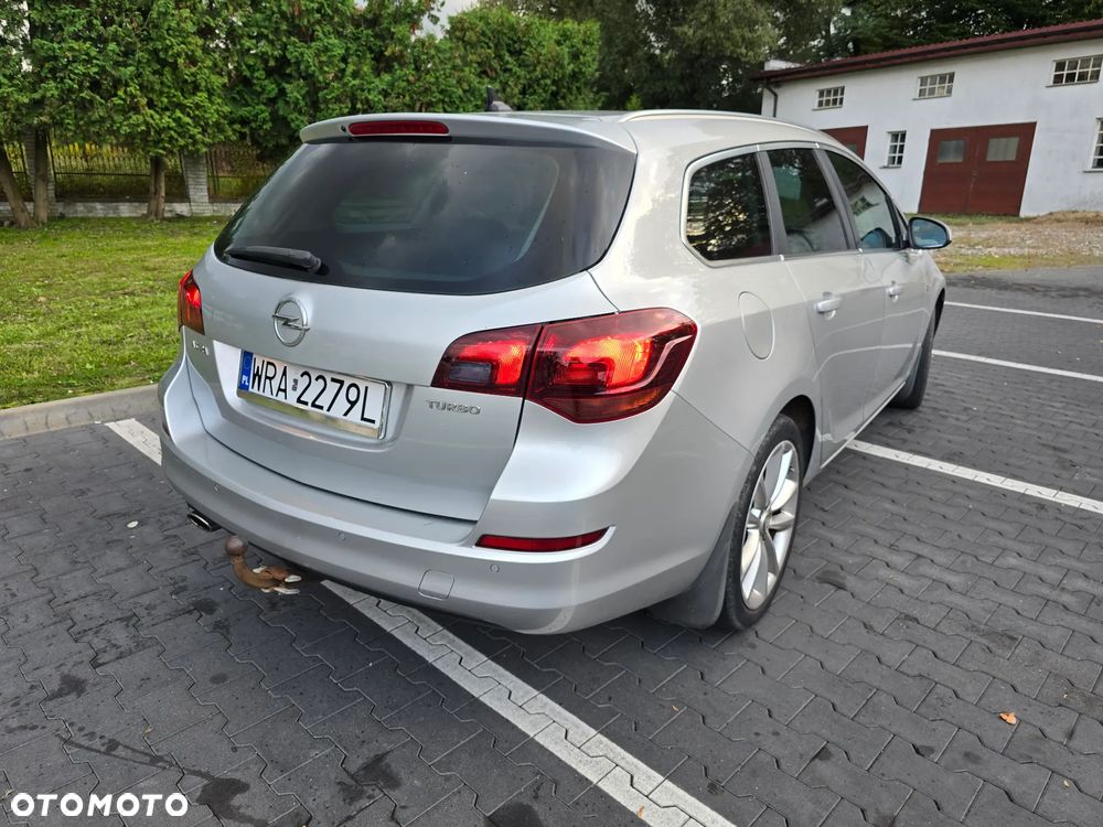 Opel Astra 1.4 Turbo Cosmo - 5