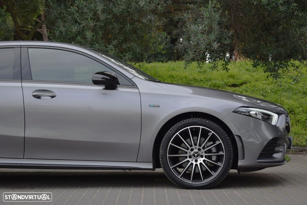 Mercedes-Benz A 250 e 8G-DCT Edition AMG Line - 16