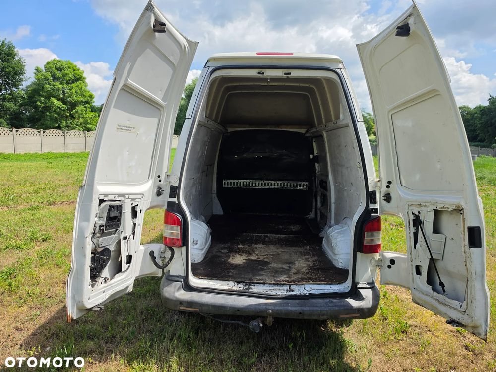 Volkswagen Transporter - 9
