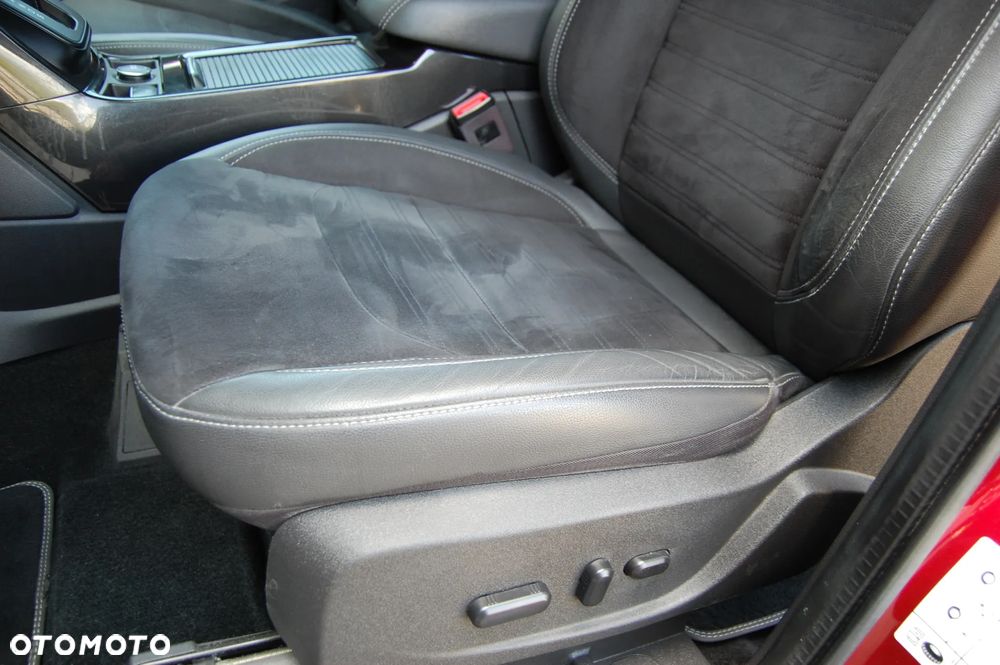Ford Kuga 2.0 TDCi 4x4 ST-Line - 9