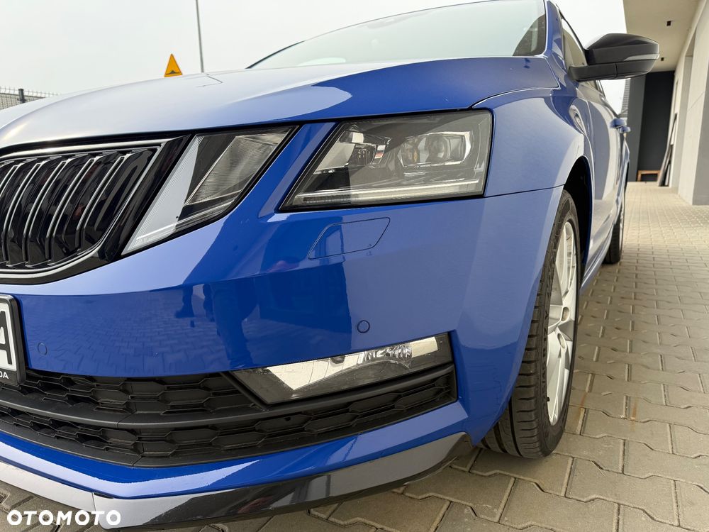 Skoda Octavia 2.0 TDI DSG Sportline - 3
