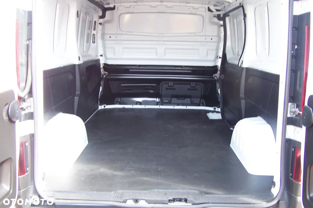Renault Trafic - 18
