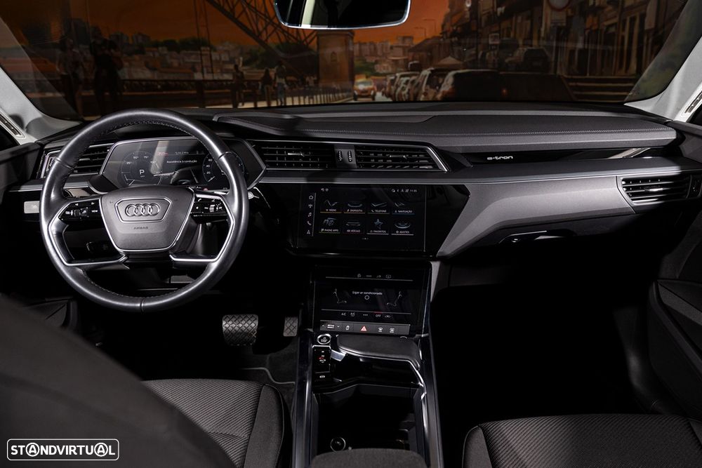 Audi Q8 e-Tron Sportback 55 quattro Advanced - 13