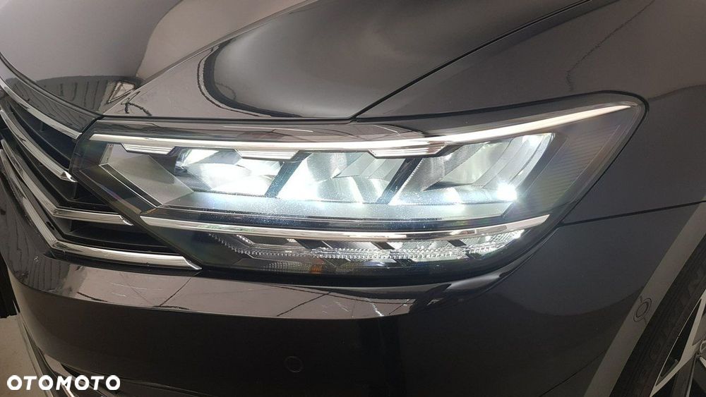 Volkswagen Passat - 10