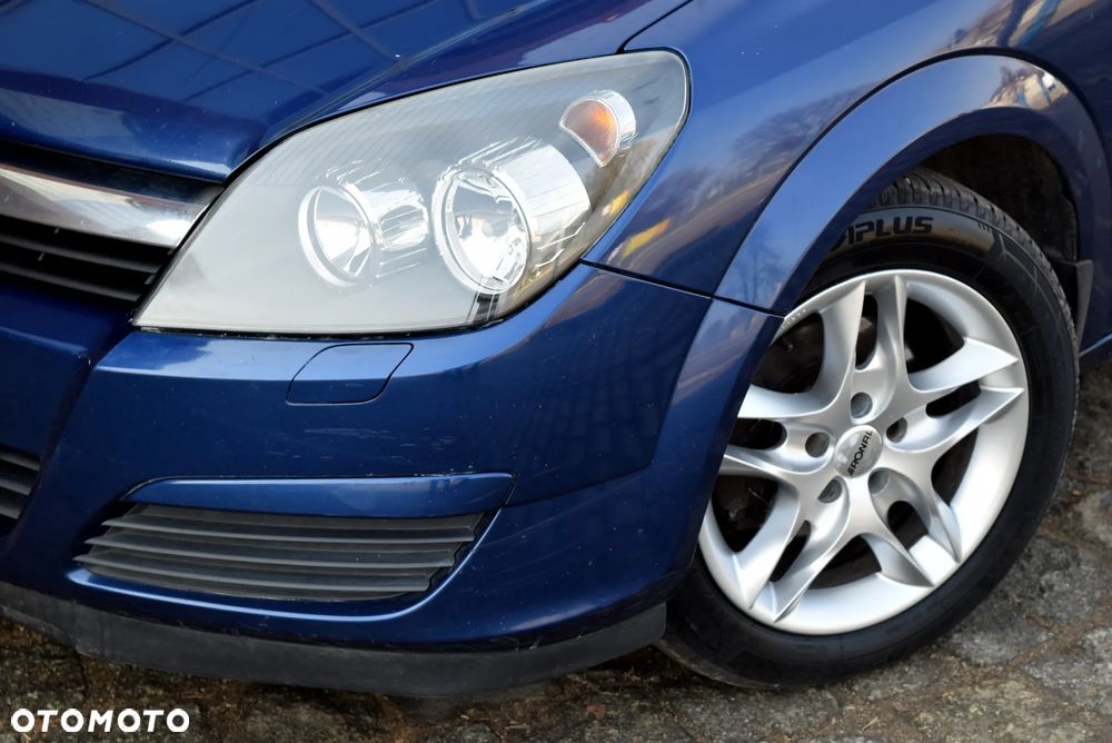 Opel Astra 1.6 Essentia - 11