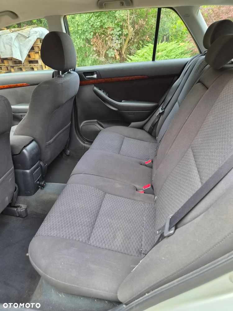Toyota Avensis 2.0 VVT-i Sol - 13
