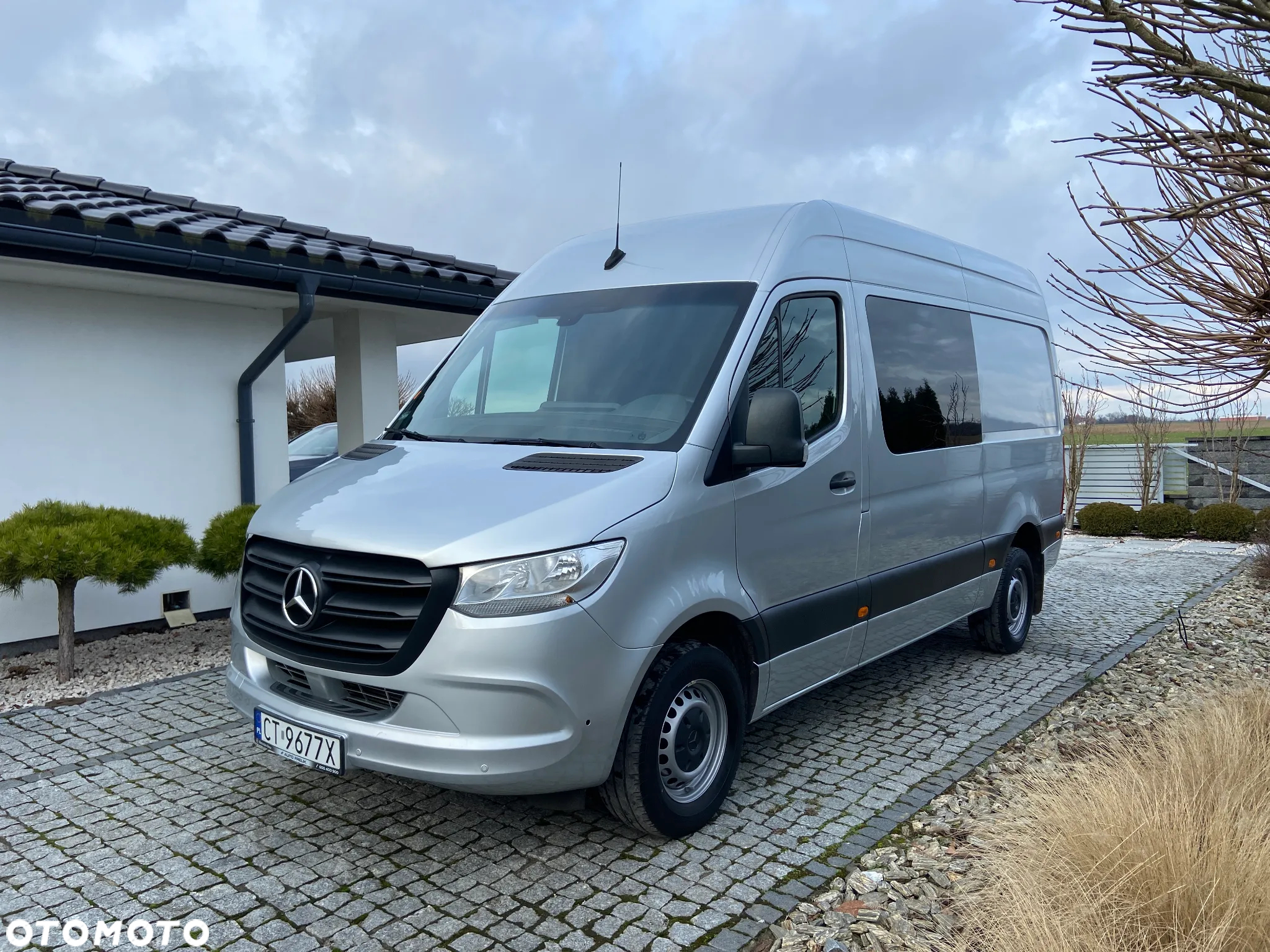 Mercedes-Benz Sprinter - 2