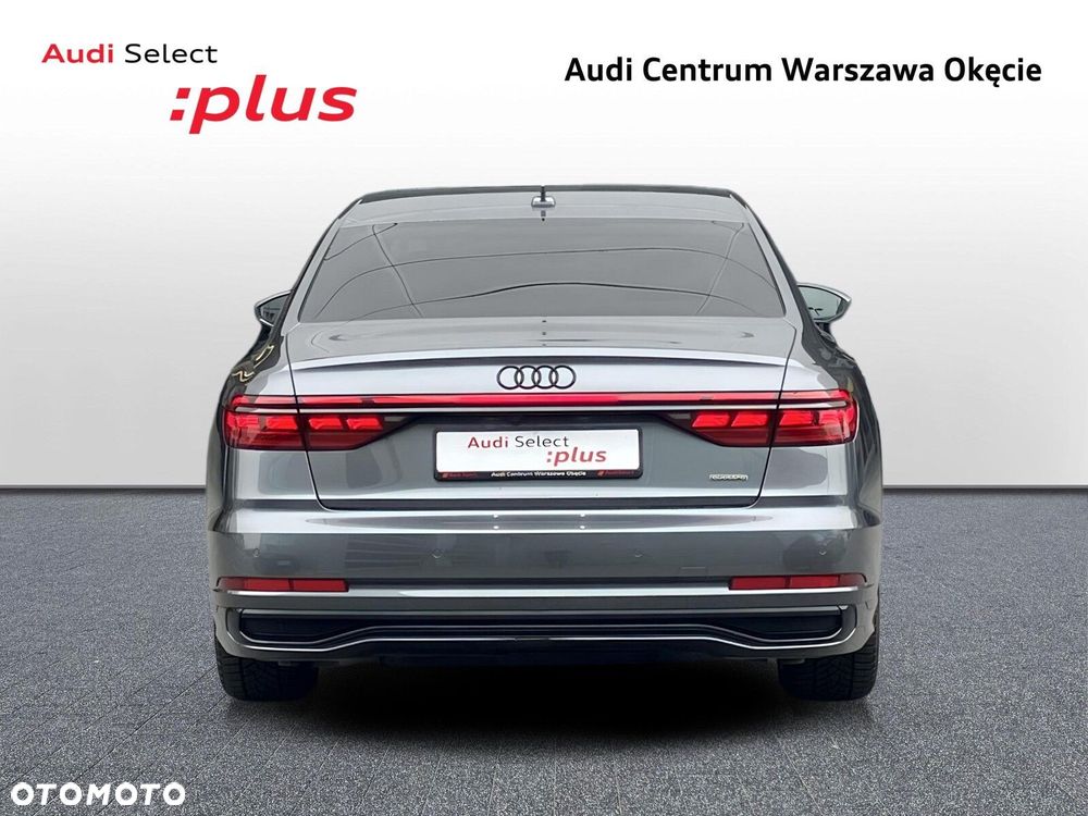 Audi A8 - 8
