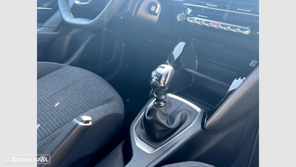 Peugeot 2008 1.2 PureTech Style - 23