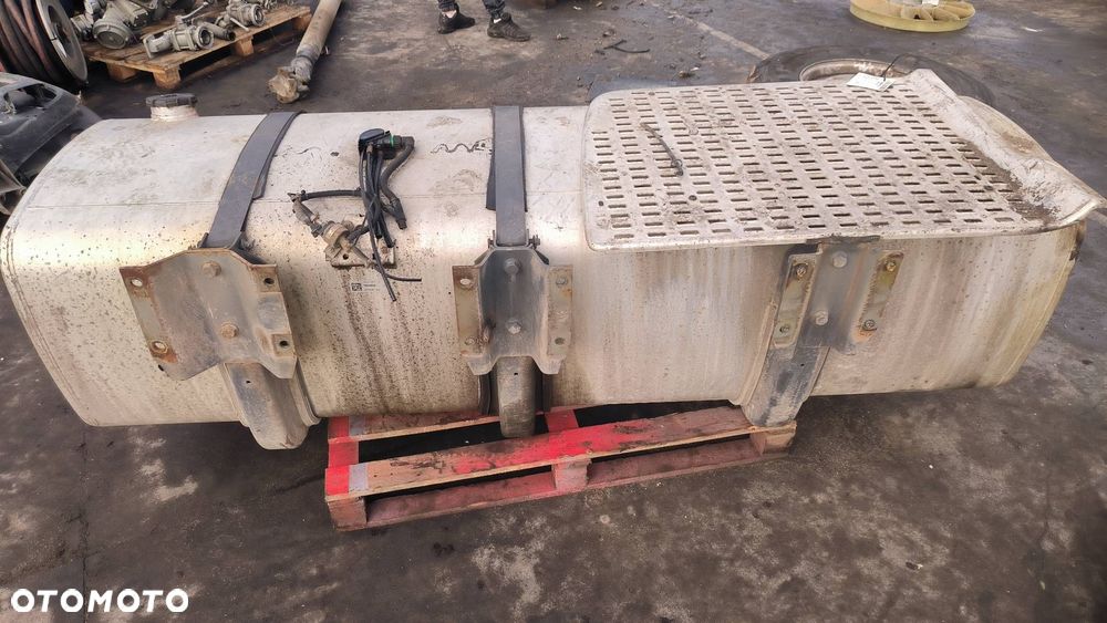 ZBIORNIK PALIWA DAF XF 460 FT 1944800 - 3