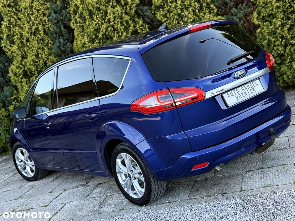 Ford S-Max - 17