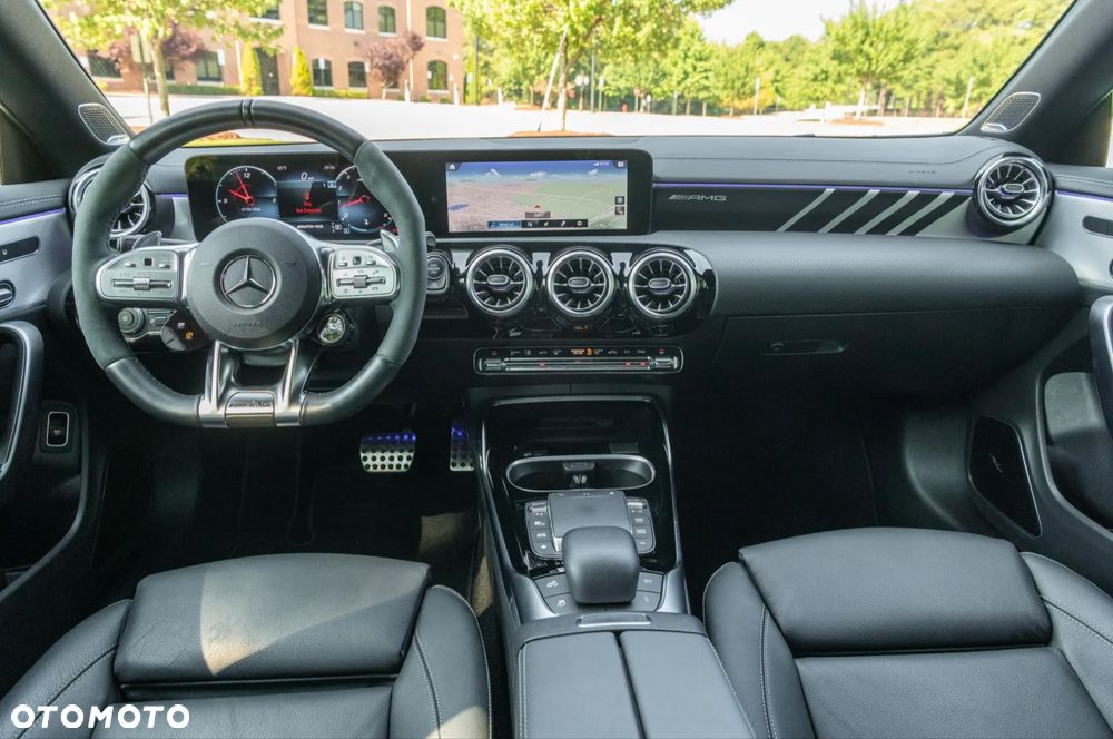 Mercedes-Benz CLA - 22