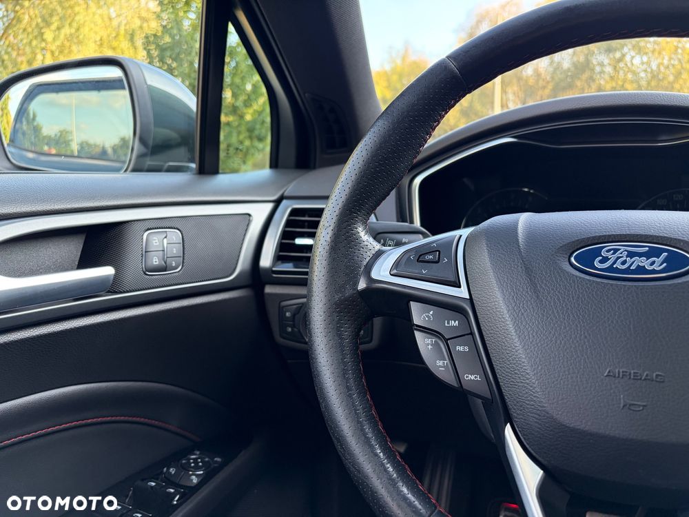 Ford Mondeo 2.0 TDCi STart-Stopp ST-Line - 24