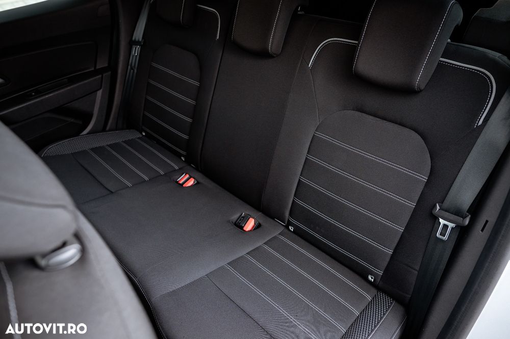 Dacia Duster ECO-G 100 Prestige Plus - 11