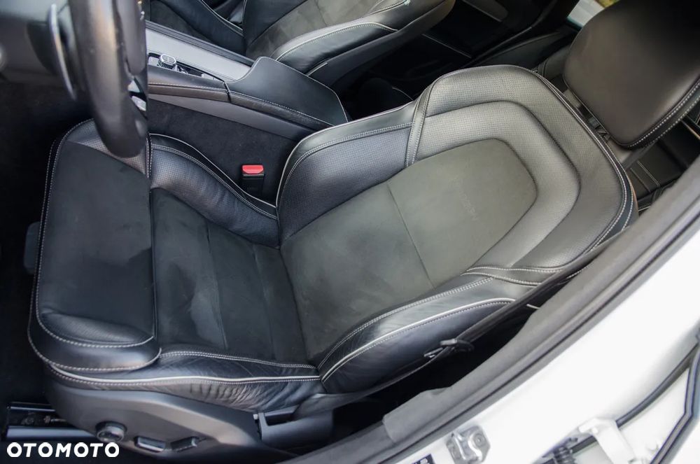 Volvo V90 D4 Geartronic R Design - 22